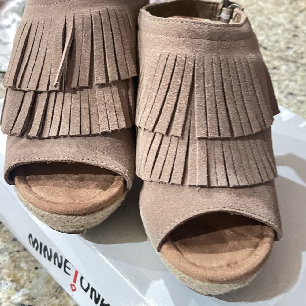 Minnetonka Blush Suede Fringe Espadrille Wedges